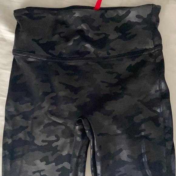 Only worn ONCE. XS Spanx black camo leggings. - Picture 2 of 4
